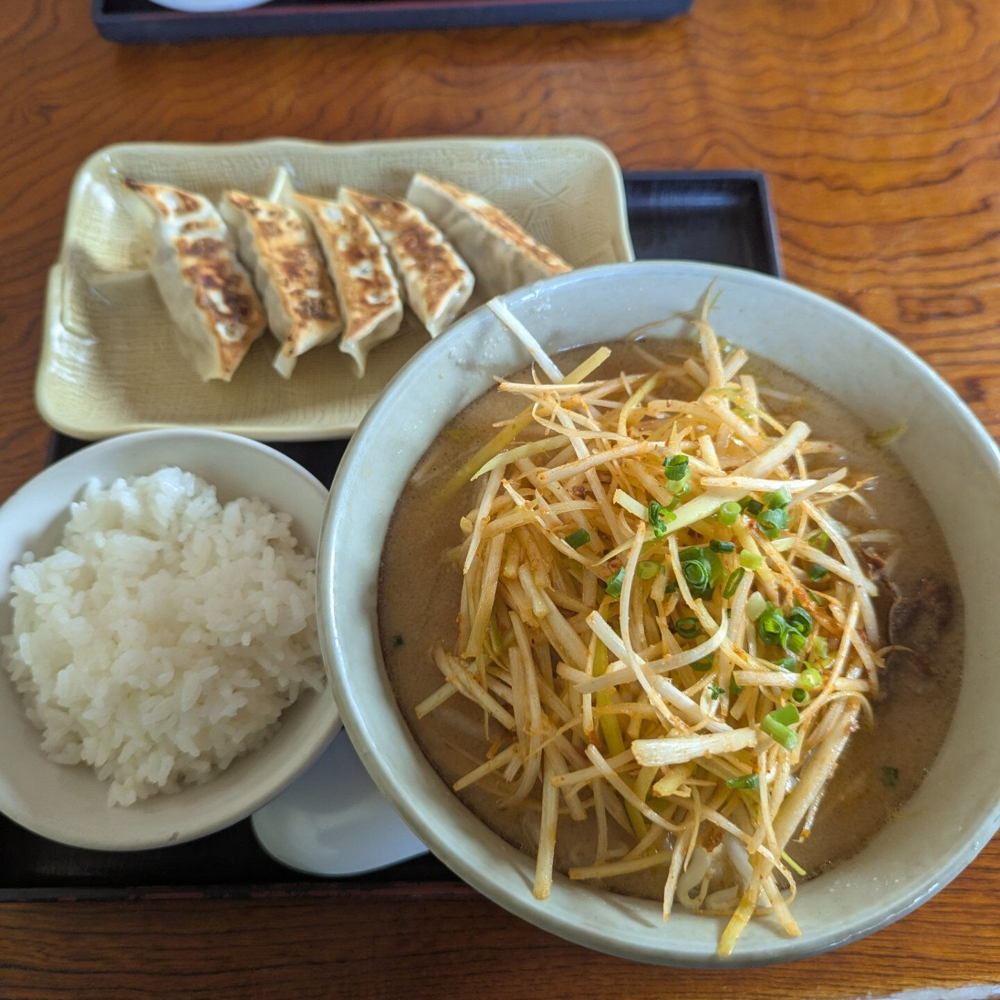 ラーメン屋で無料のニンニクが無いとしらける柳川っす🤣たまには